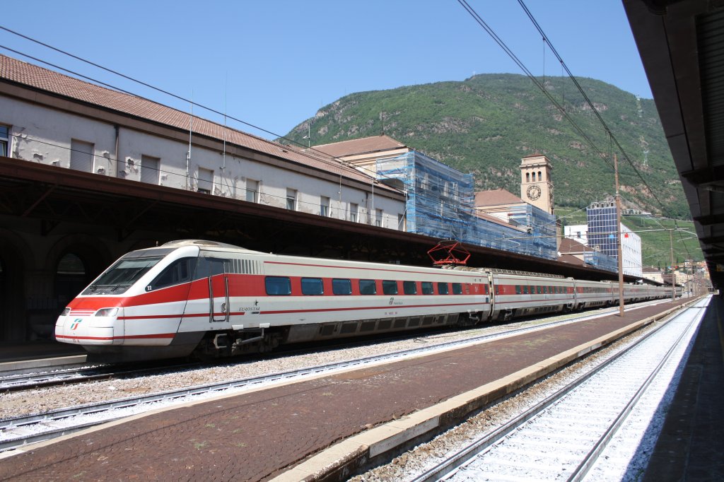 ETR 460.052 als ES 9313/9310 in Bozen am 27.07.09
