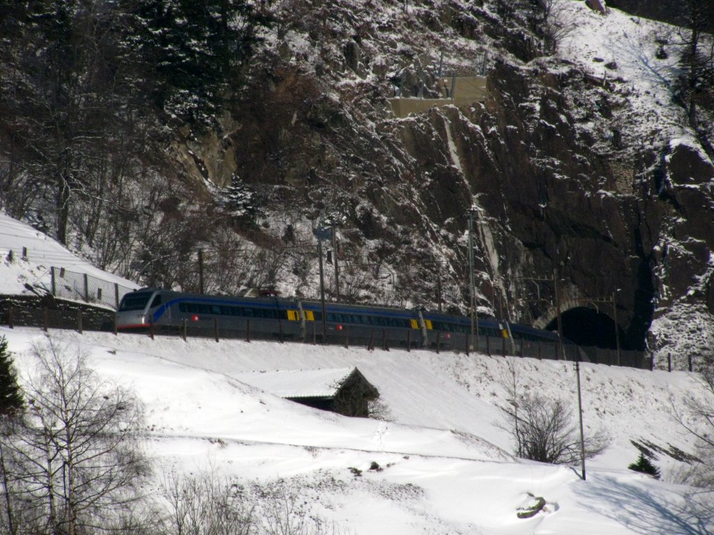 ETR 470 bei Gurtnellen am 13.02.2010