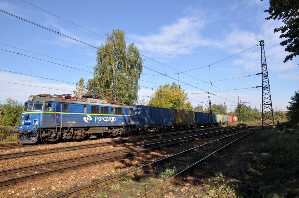 EU07 1514 mit einem Gterzug aus Richtung Gliwice kommend bei der einfahrt in Katowice-Ligota (09.10.2012)