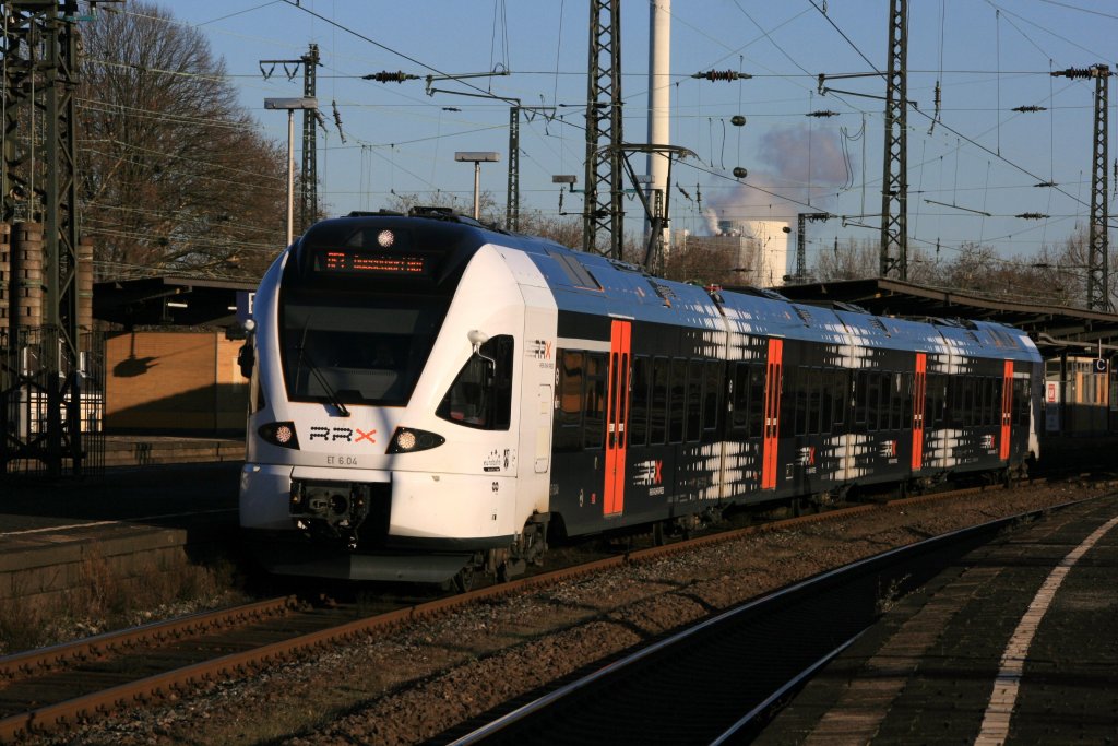 Eurobahn 428 628 mit dem RE 3 in Wanne Eickel HBF am 26.12.2009.