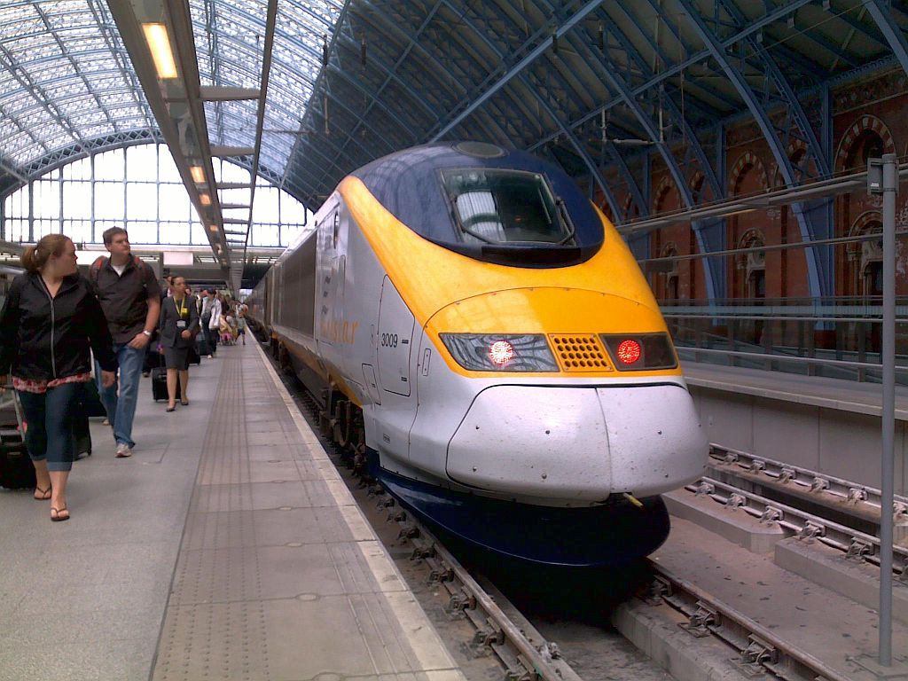 Eurostar von Bruxelles Midi im Bahnhof London St. Pancras International, Juli 2010.