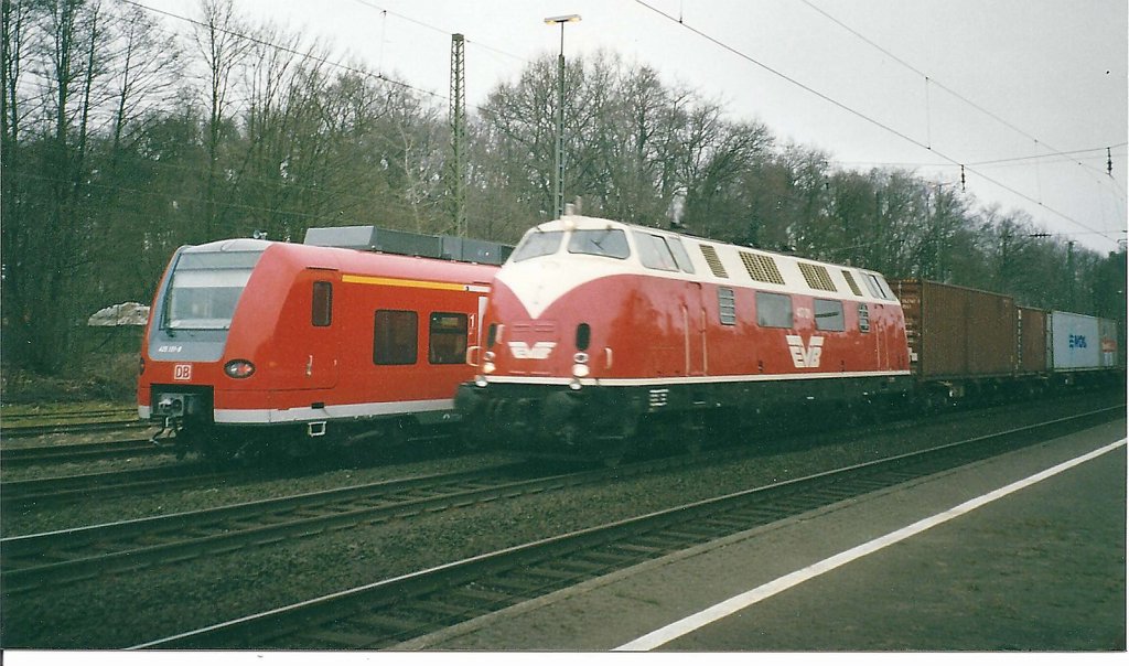 EVB 417 01 (vorher EVB 288 /ex DB V 200 053) donnert durch den Tostedter Bahnhof. Datum 04/2003 Bild gescannt und ein wenig unscharf! Sorry