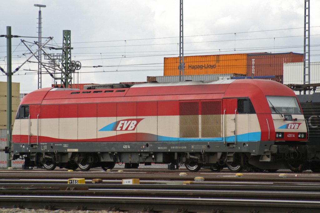 EVB 420 14 steht am 31.3.10 abgestellt im Gterbahnhof Alte Sderelb Hamburg