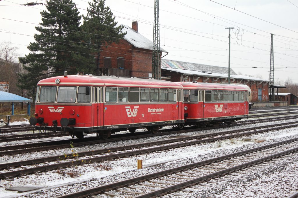 EVB Moorexpress VS 116 und VT 169 Abgestellt am 10.12.2011 In Bf Stade.