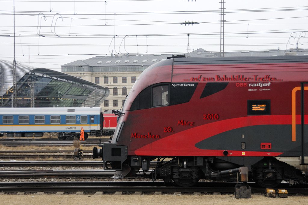 EXKLUSIV-Werbung fr einen besonderen Tag: Railjet  Spirit of Europe  ldt ein... zum Bahnbilder-Treffen am 20. Mrz in Mnchen.
