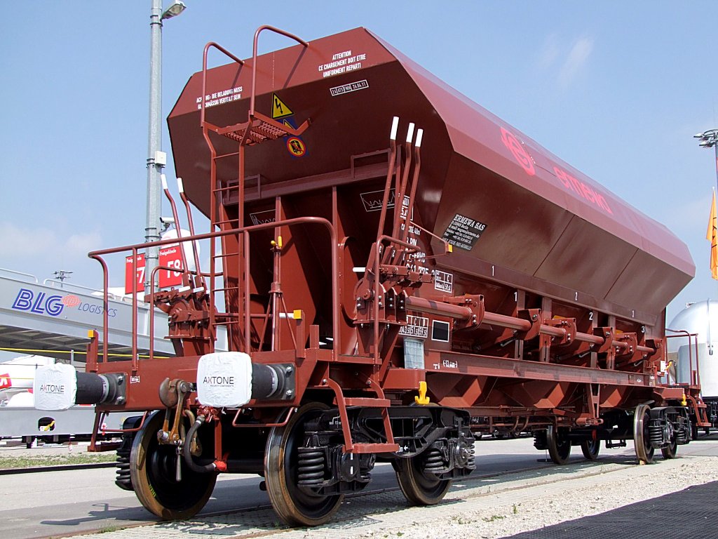 Facs(3387_F-ERMD_6941775-3)von ermewa auf der Transport-Logistic2011 in Mnchen;110513