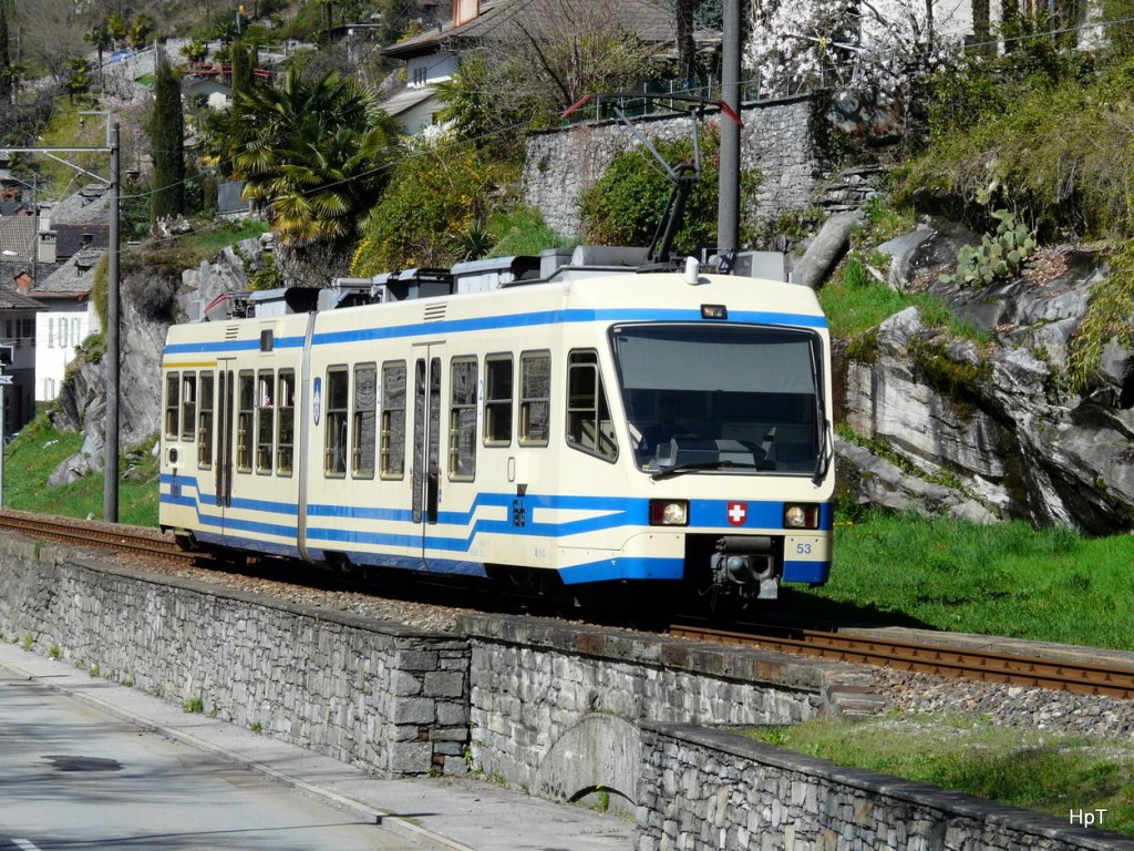 FART / SSIF - Regio nach Locarno mit dem Triebwagen ABe 4/6 53 zwischen Tegna und Ponte Brollo am 05.04.2010