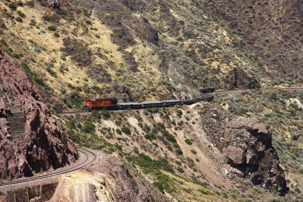 FCCA C30-7 #1001 unterhalb Casapalca. 09/09/2011