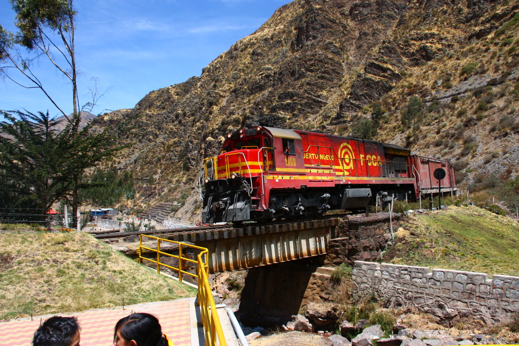 FCCA,Peru : C30-7 #1000 auf Talfahrt bei Chicla - 8.9.2011