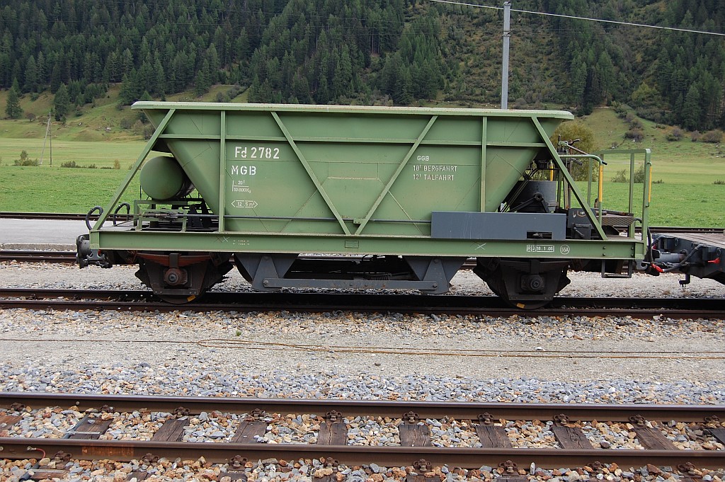 Fd 2782 der MGB in Oberwald, der Wagen ist auch auf der Gornergratbahn zugelassen. 25.9.2012