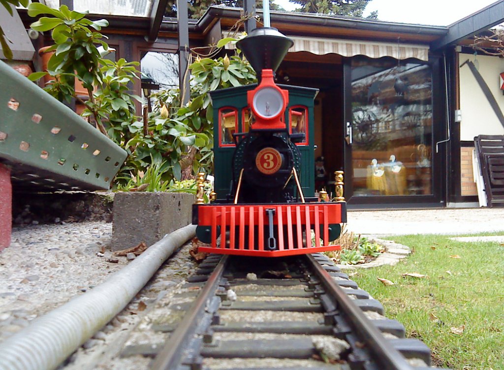 Feldbahnlok No 3  Olomana  von LGB.