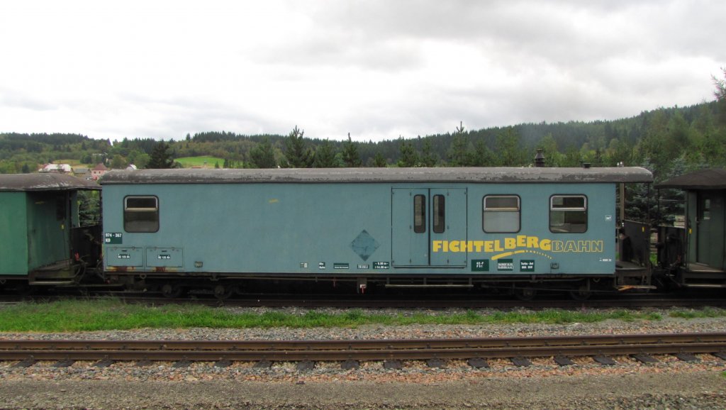 Fichtelbergbahn 974-367 KD in Hammerunterwiesenthal; 13.09.2011
