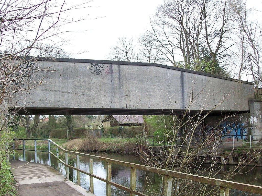 Finowkanalbrcke der Anschlubahn zum Messingwerk von Westen aus gesehen 19.04.2008