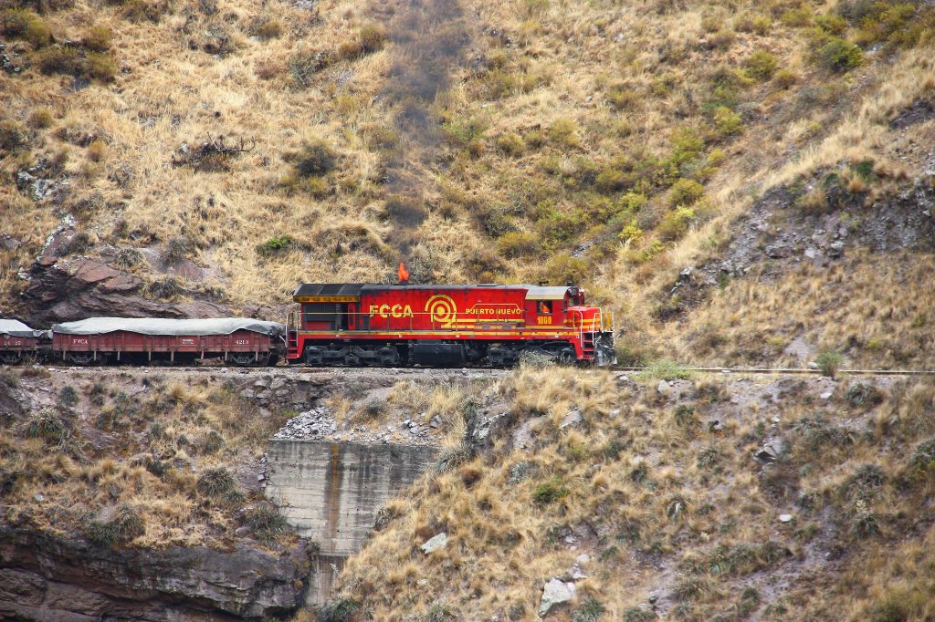Flammenwerfer ... FCCA 1000 (GE C30-7) speit Feuer - 12/09/2012