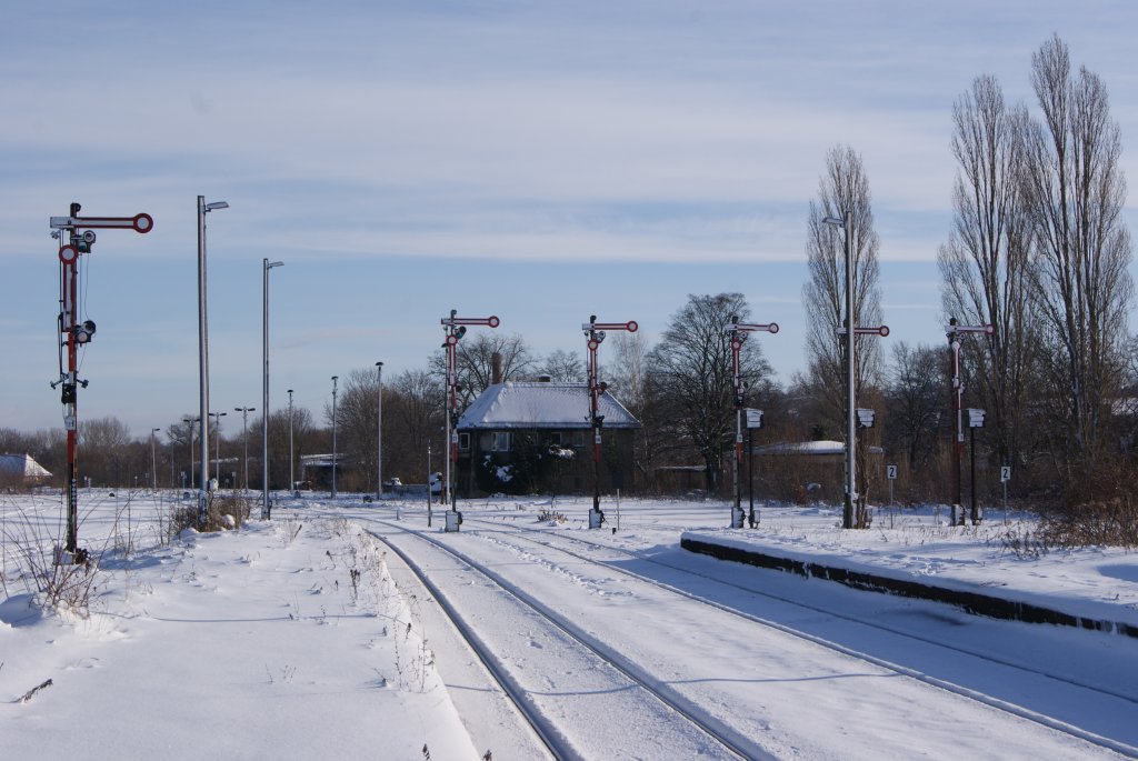 Formsignalparade f�r Strecken Richtung Leipzig/Wei�enfels,im Bahnhof Zeitz.am 10.12.2010