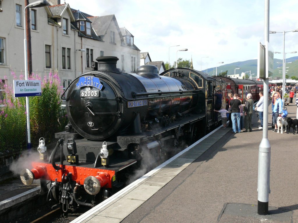 Fort William (Scotrail) am 21.07.2009, 62005 'Lord of the Isles' wartet auf Abfahrt nach Mallaig.