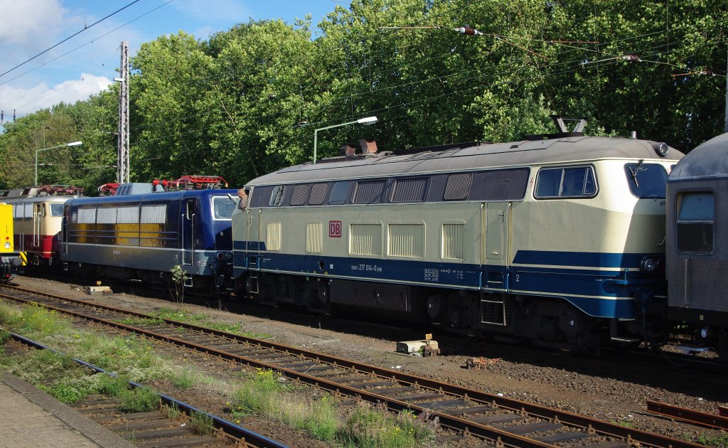 Fortsetzung des Lokzuges aus dem DB Museum Koblenz anlsslich der 175 Jahr Feier der deutschen Bahn sowie des 125 jhrigen Bestehens des Betriebswerkes Osnabrck am 18.09.2010 im Bahnhof Osnabrck. Nach Lok 6 (103 113-7) waren angehngt: 113 311-5, 181 001 und als 9. im bunde die 217 014-0.