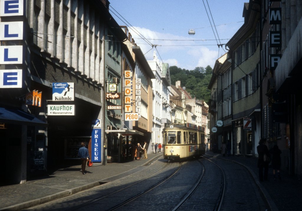Freiburg im Breisgau VAG SL 4 (GT4 119) Salzstrasse am 29. Juni 1980.