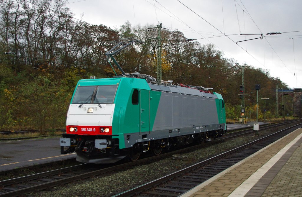 Frisch aus dem Bombardier-Werk in Kassel macht sich 186 348-9 auf den Weg in Richtung Gttingen. Aufgenommen am 06.11.2009 in Eichenberg.