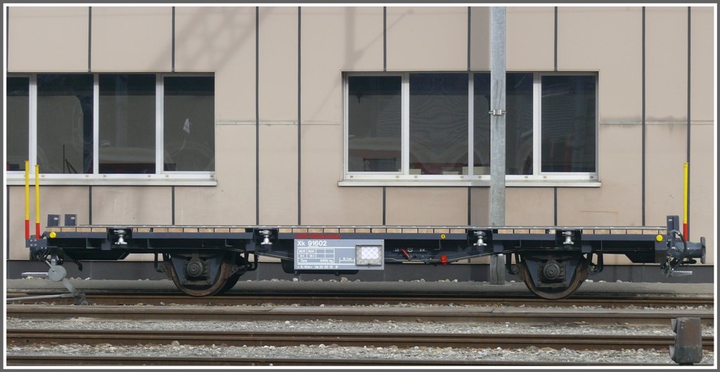 Frisch revidierter Xk 91602 vor der HW Landquart. (18.03.2010)