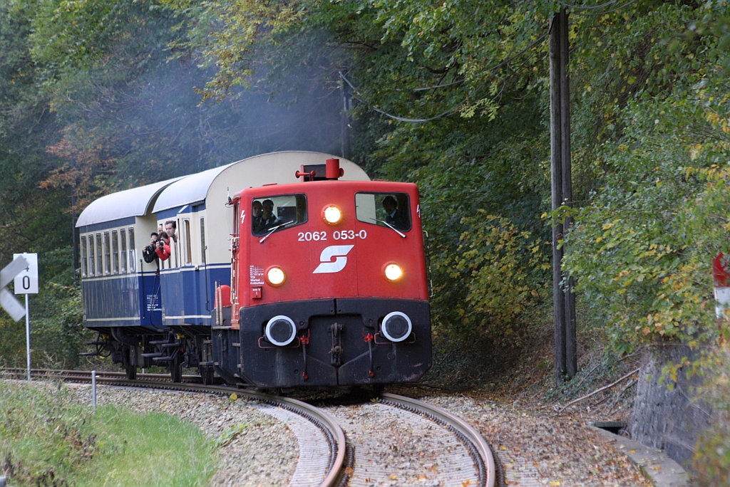 FROWOS 2062 053-0 am 13.10.2012 auf der Kaltenleutgebener Bahn als NF 19070 kurz vor der ehemaligen Hst. Neumhle beim Km 4,0.