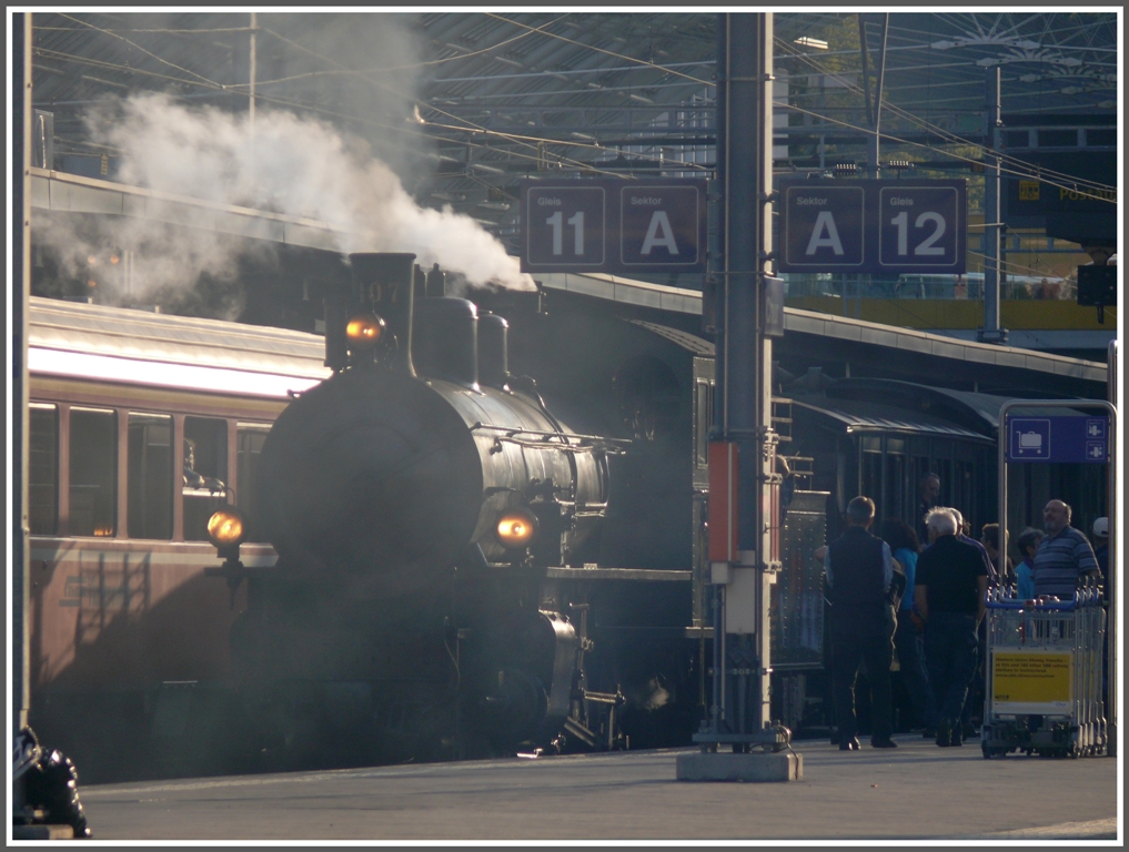 G 4/5 107 wartet ungeduldig in Chur bis zur Weiterfahrt nach Landquart. (03.10.2010)