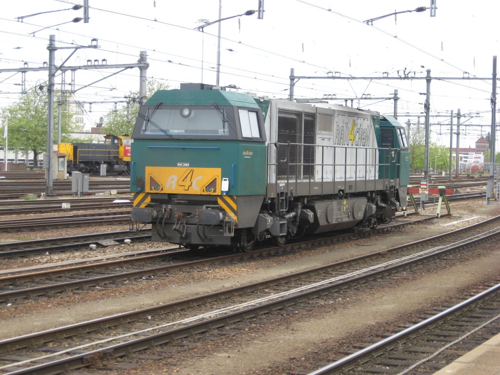 G2000 BB der Rail4Chem abgestellt in Venlo.