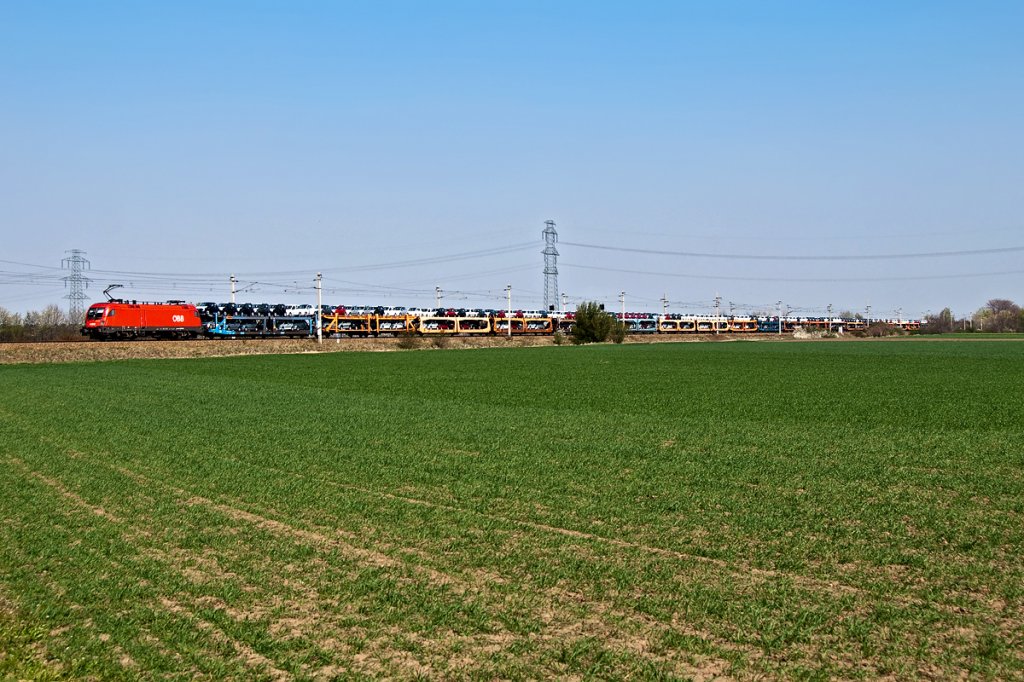 GAG 46777 ist von Breclav nach Tarvis unterwegs, und konnte am 04.04.2012 kurz nach Deutsch Wagram abgelichtet werden.