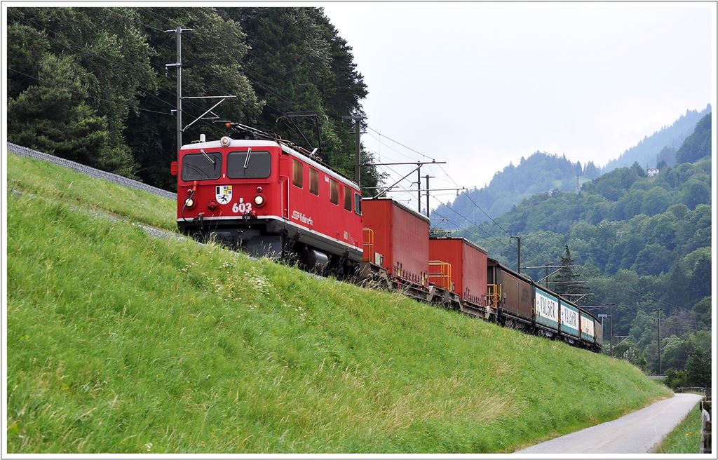 Ge 4/4 I 603  Badus  bei der Verzweigung in Reichenau-Tamins. (27.06.2013)