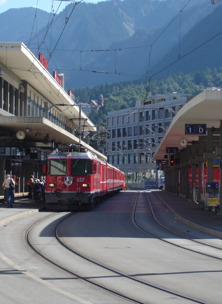 GE 4/4 II 627  Reichenau-Tamins  mit R 1429 nach Arosa am 09.08.10 in Chur.