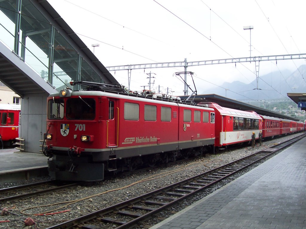 Ge 6/6 II - 701 in Chur am 12.06.2004
