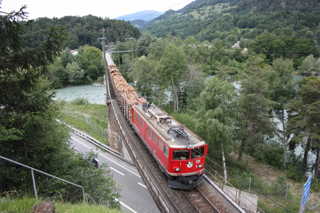 Ge 6/6 II - 701 auf der Rheinbrcke in Reichenau-Tamins am 07.06.2011