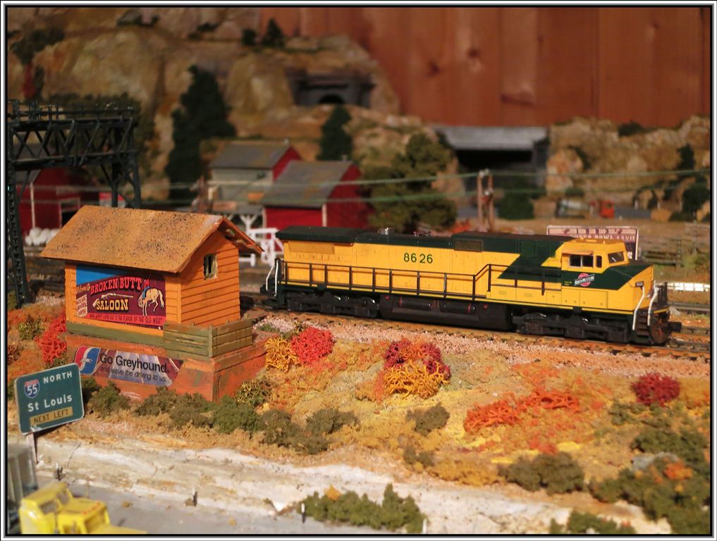 GE C44-9W Dash 9 8626  Chicago & Northwestern  (18.03.2013)