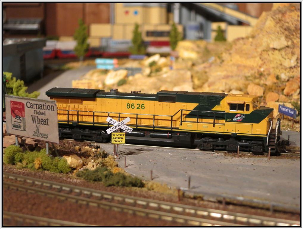 GE C44-9W Dash 9 8626  Chicago & Northwestern  (18.03.2013)