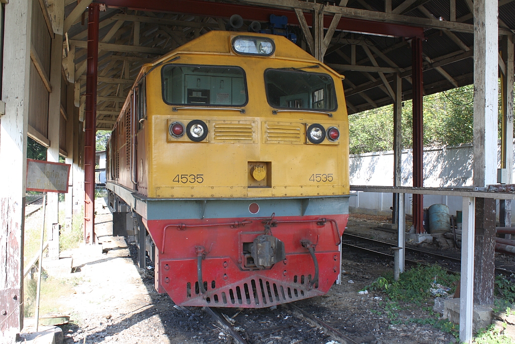 GEA 4535 in der Lokstelle Chiang Mai, aufgenommen am 06.Jnner 2011.