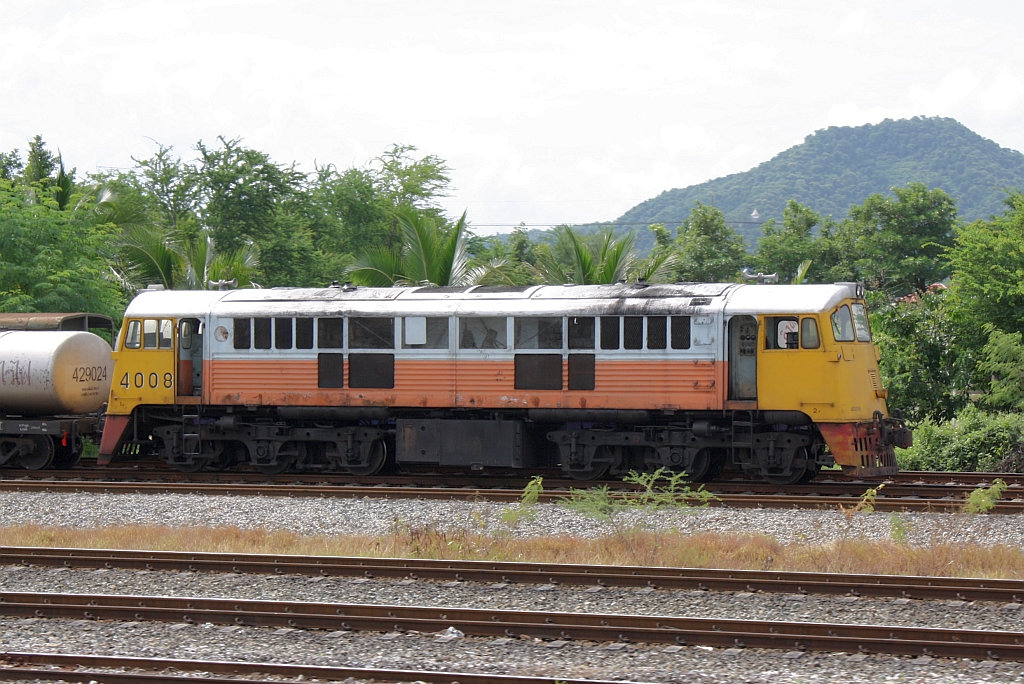 GEK 4008 (Co'Co', de, General Electric, Bj.1963, Fab.Nr. 34857) am 23.August 2010 im Bf. Kaeng Khoi.