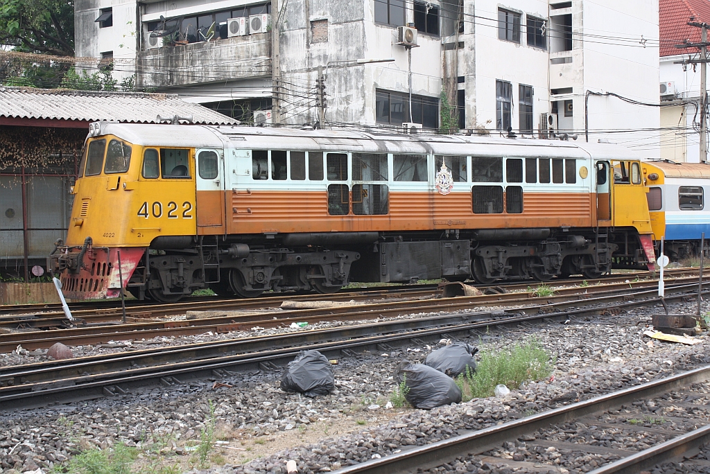 GEK 4022 (Co'Co', de, General Electric, Bj.1963, Fab.Nr. 34871) während einer Pause am 16.Mai 2012 im Depot Hua Lamphong.