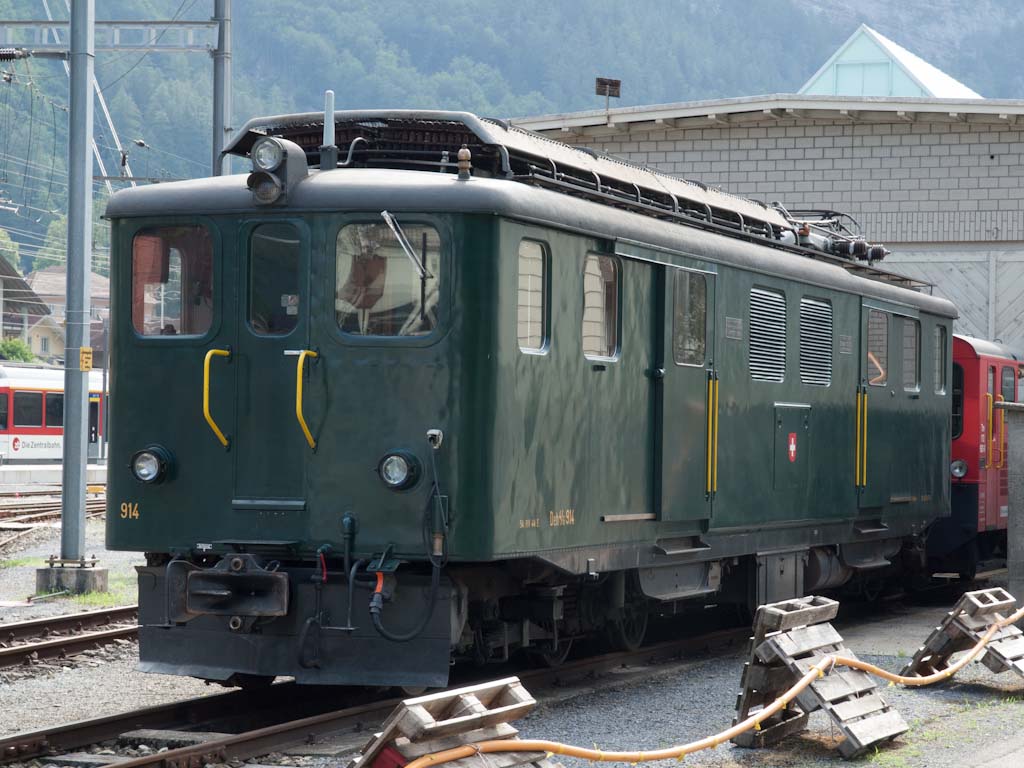 Gepcktriebwagen Deh 4/6 914 von SBB Historic, aufgenommen am 23.6.2012 im Depot Meiringen.