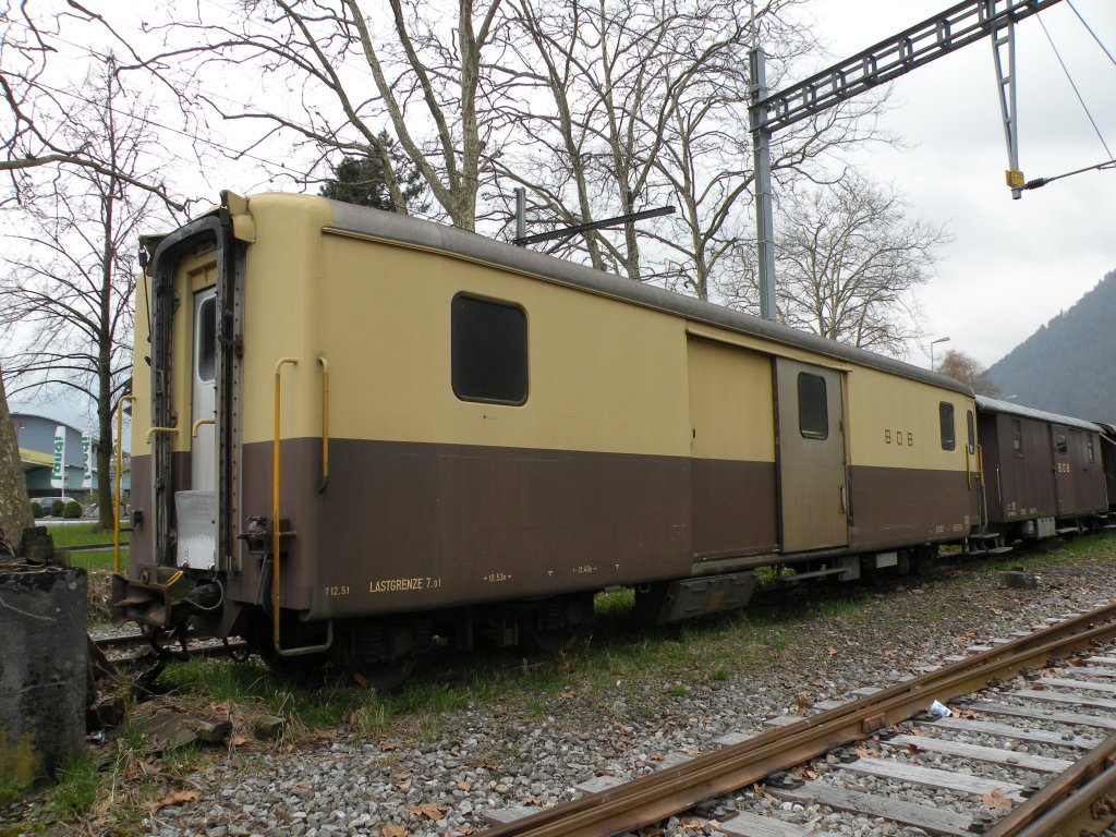 Gepckwagen der BOB mit der Betriebsnummer D 532 auf einem Abstellgleis beim Bahnhof Interlaken Ost. Die Aufnahme stammt vom 14.04.2012.