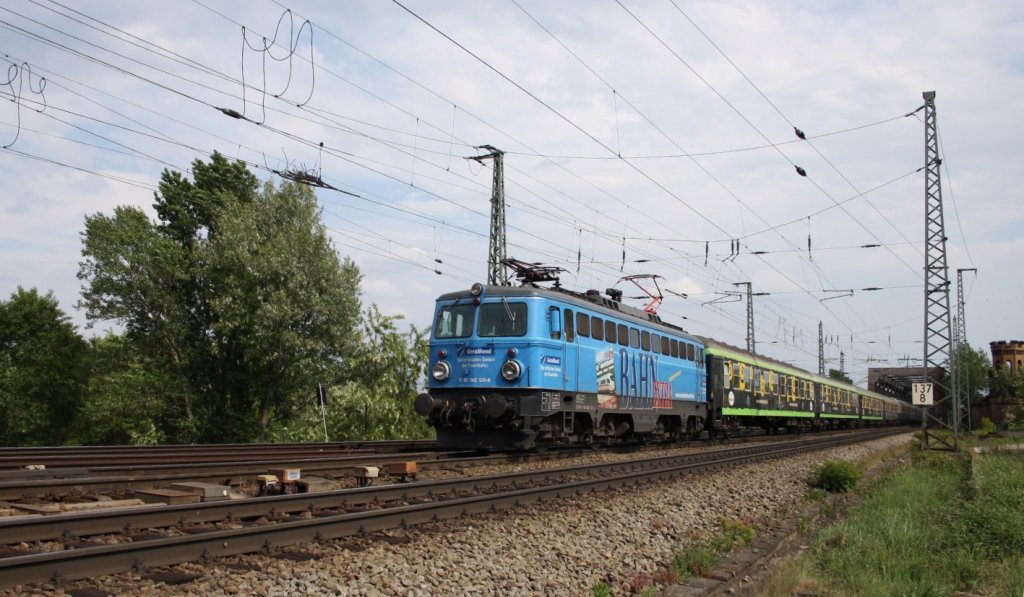 GERAMOND - Lok 1042 520-8 am 14.5.2011 in Magdeburg..  Einfahrt in die Landeshauptstadt um 15.49 Uhr.