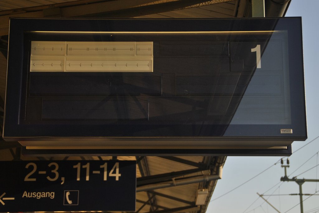 Gestrter Zugzielanzeiger in Lehrte am 02.10.2011.