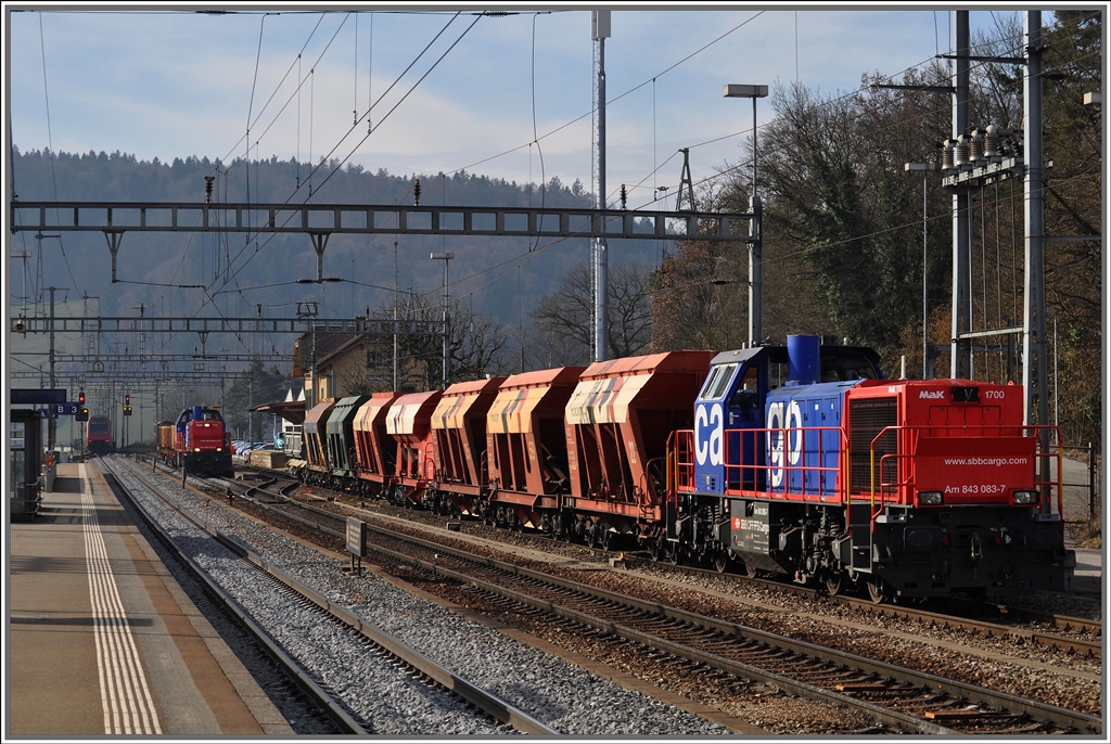Gleich zwei Am 843 sind in Hntwangen-Wil anwesend. (08.03.2013)