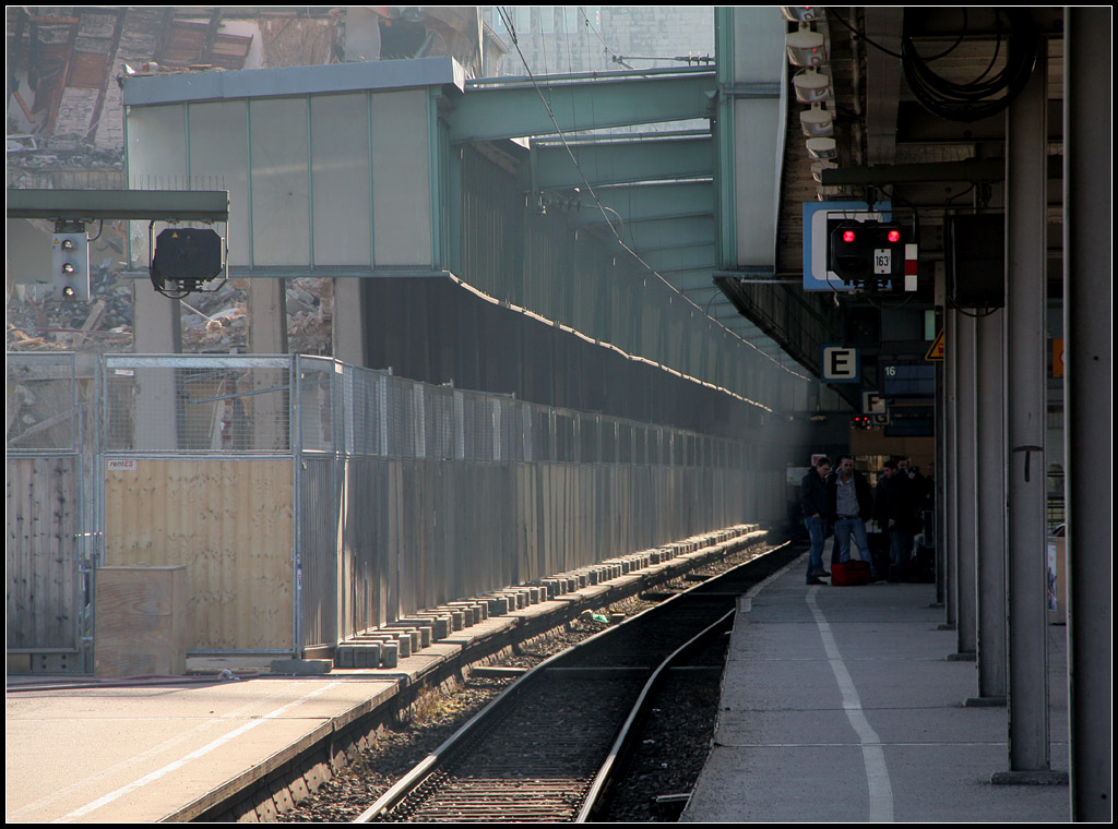 Gleis 16 - 

Hauptbahnhof Stuttgart, 

22.02.2012 (M)