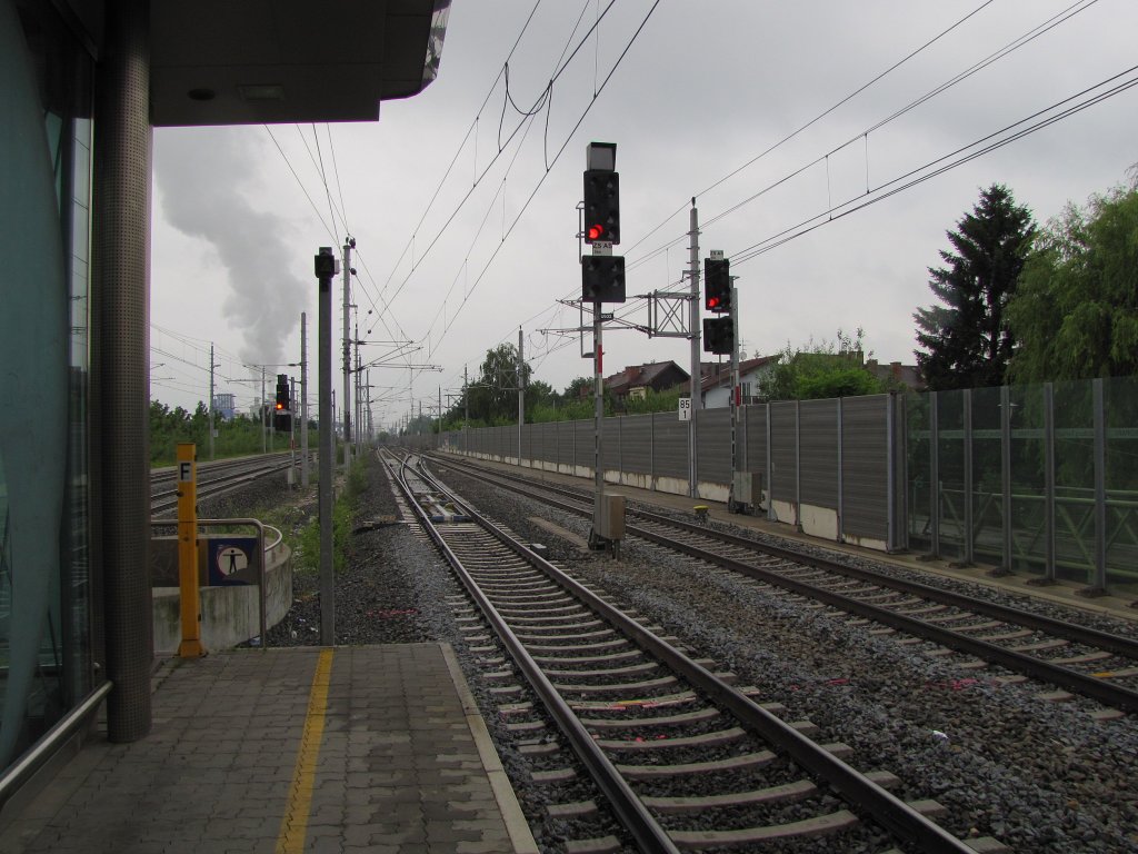 Gleis 3 und 4 in Salzburg Taxham (Europark); 27.05.2011