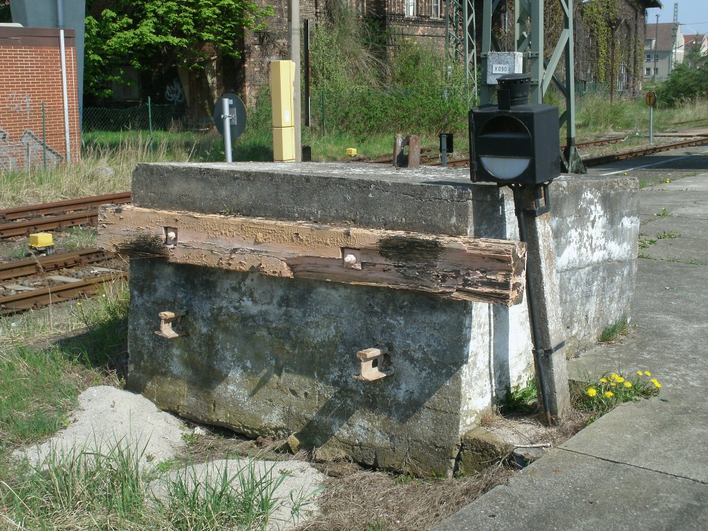 Gleisabschluss in Neubrandenburg am 23.April 2011.