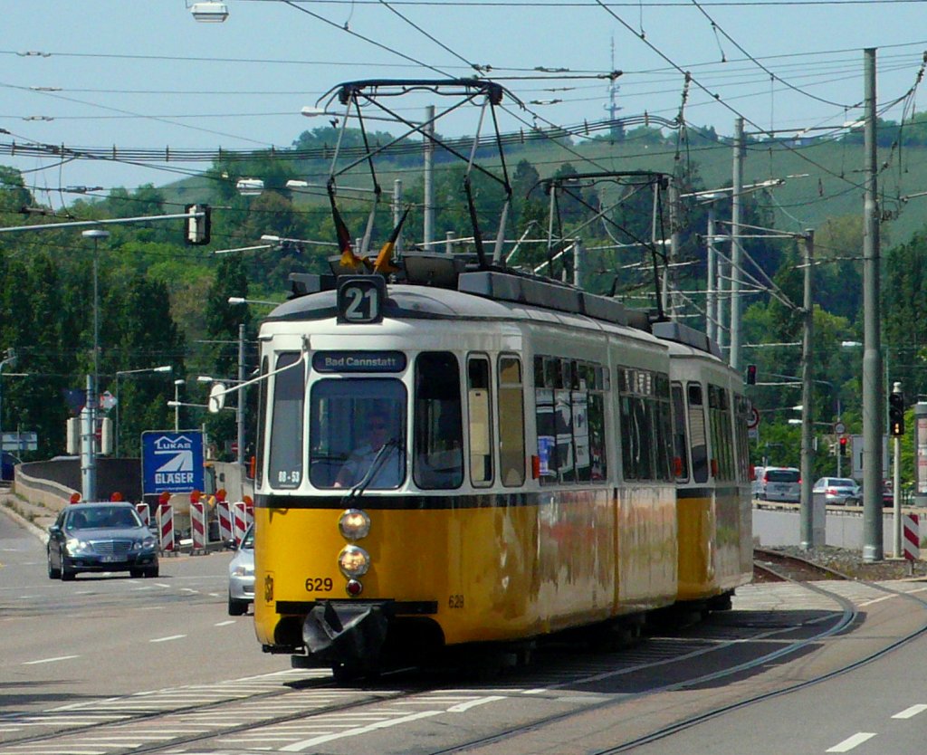 GT4 Prchen 629 und 630 auf der Museumslinie 21 in der Mercedesstrasse am 20.05.2012