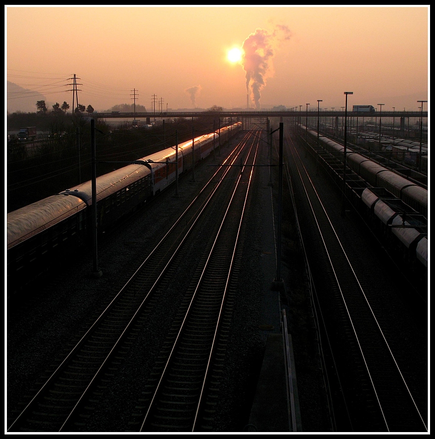 Gterbahnhof Limmattal bei Klte und frhmorgens.
13. Februar 2008