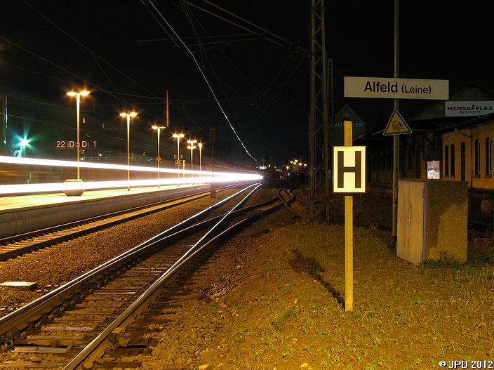 Gterzug durchfhrt den Bf Alfeld am 19.01.2007