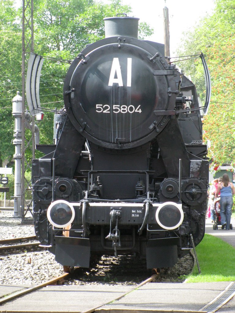 Gterzug-Schlepptender-Lokomotive 52 5804 im Deutschen Dampflok-Museum (DDM) in Neuenmarkt-Wirsberg [14.08.2011]