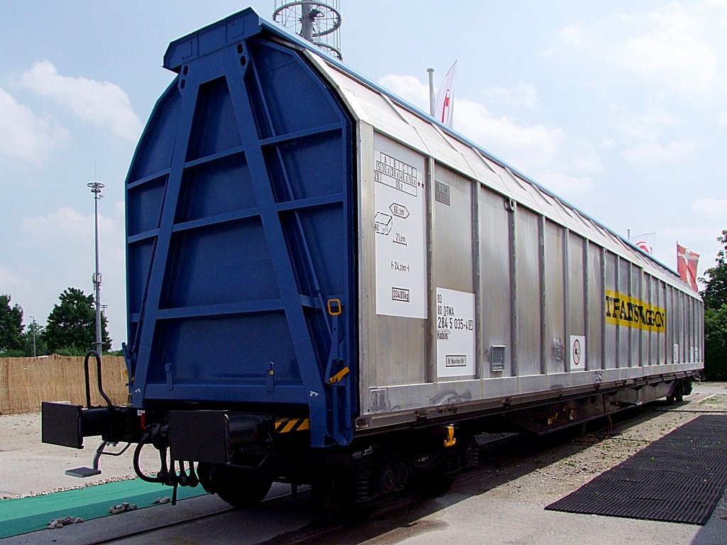 Habiis 8380(D-TWA2845035-4) von Transwaggon wurde auf der Transport-Logistic2011 in Mnchen zur Schau gestellt;110513